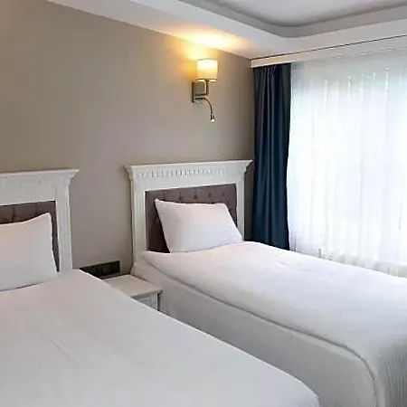Novus Hotel 3*